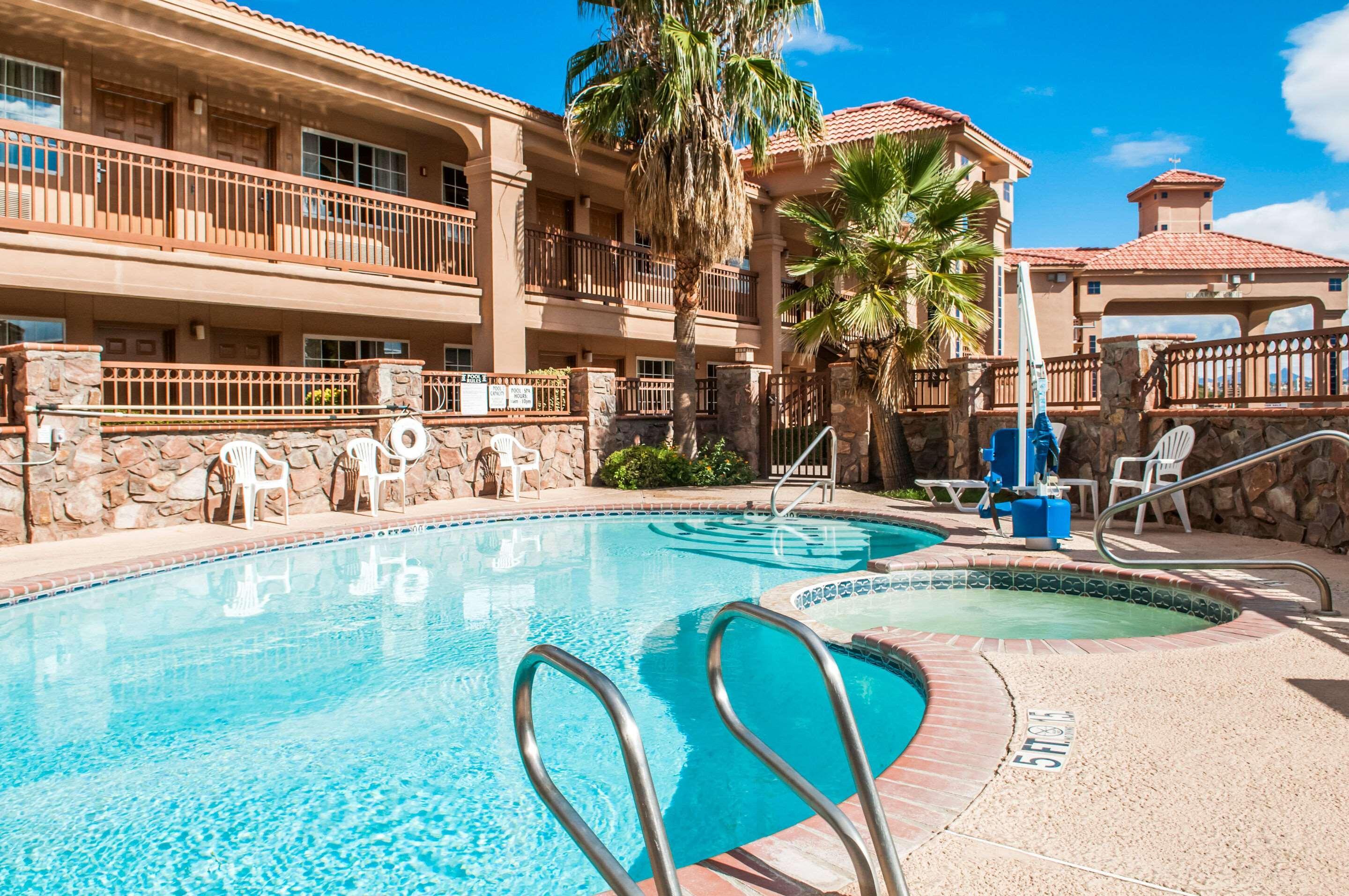 Quality Inn & Suites Las Cruces - University Area Extérieur photo